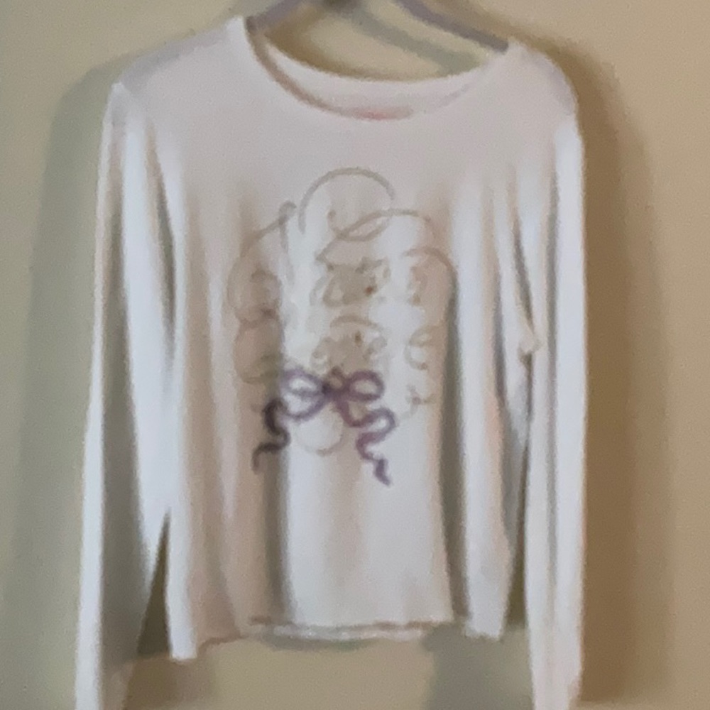 Victoria’s Secrets top